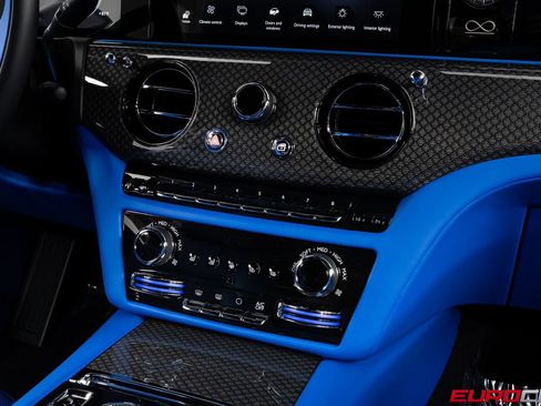 Used 2025 Rolls-Royce Spectre Black Badge w/ Spectre Enhancement Package AWD/4WD image 27