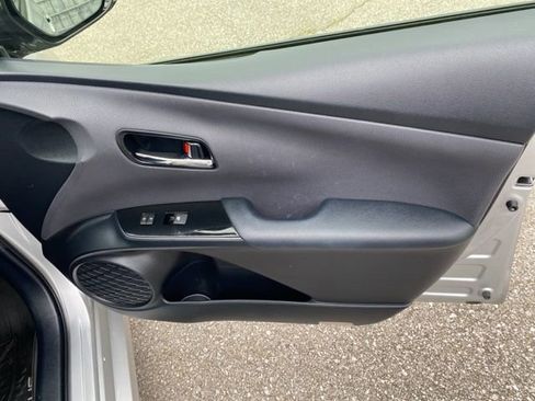 Used 2016 Toyota Prius Two image 28