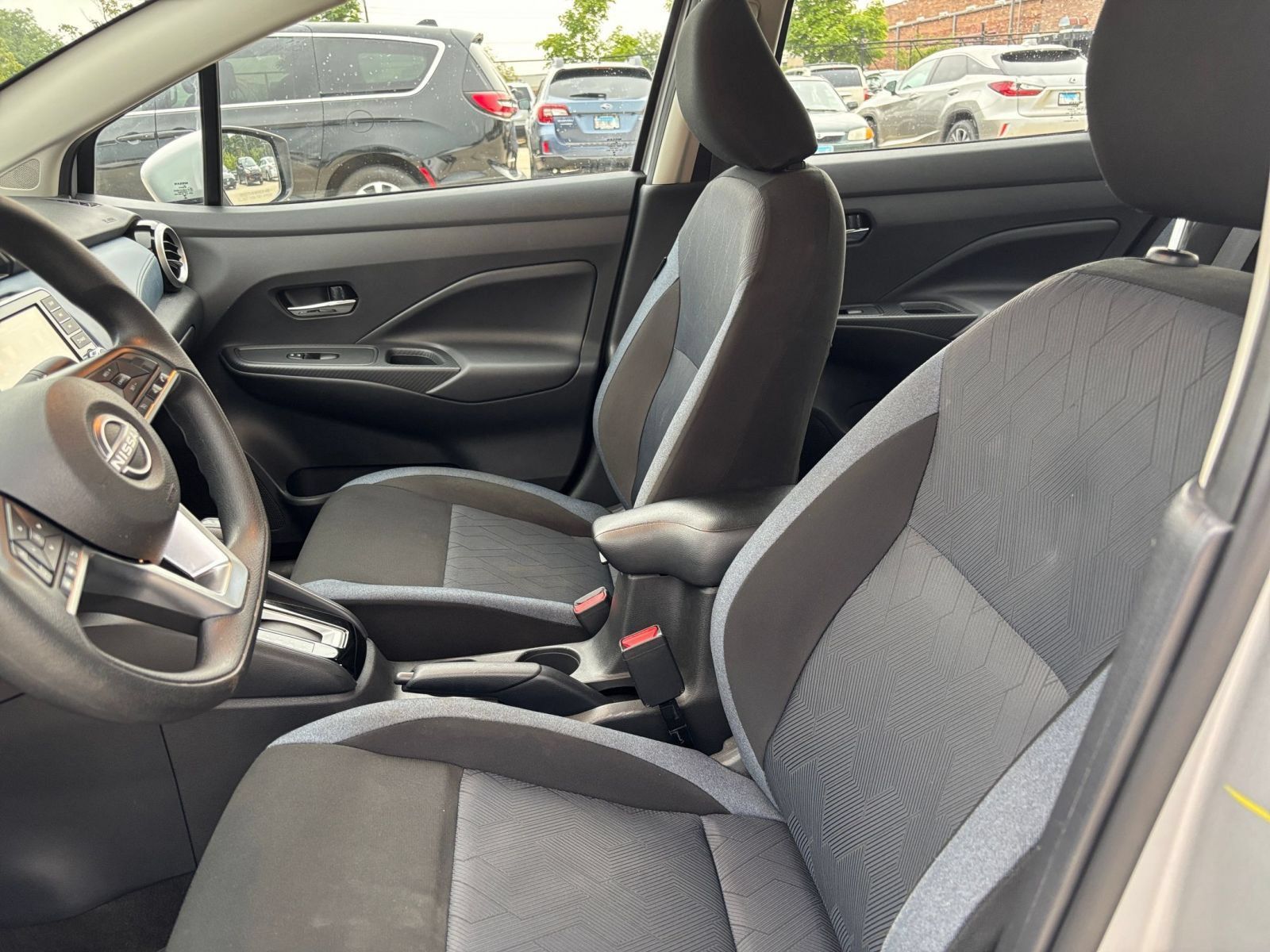 Used 2025 Nissan Versa SV FWD image 24