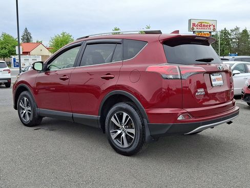 Used 2018 Toyota RAV4 XLE w/ Plus Extra Value Package AWD/4WD image 4