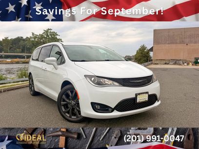 Used 2019 Chrysler Pacifica Touring Plus w/ S Appearance Package