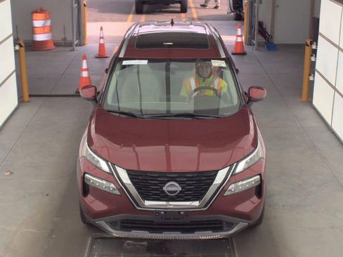 Used 2023 Nissan Rogue SL w/ SL Premium Package image 3