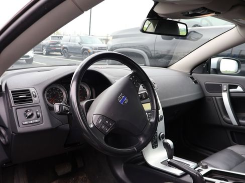 Used 2011 Volvo C70 T5 w/ Climate Pkg image 16