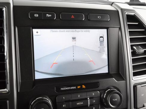 Used 2018 Ford F250 XLT w/ XLT Premium Package image 22