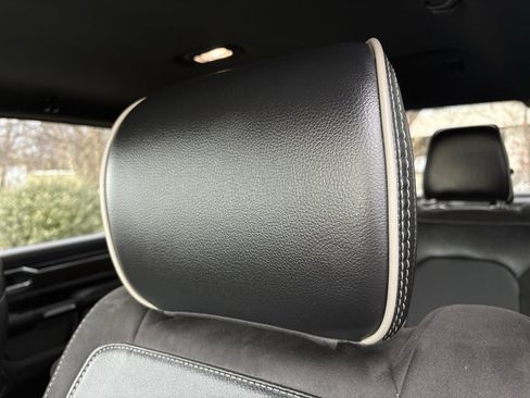 Used 2024 RAM 1500 Laramie image 24