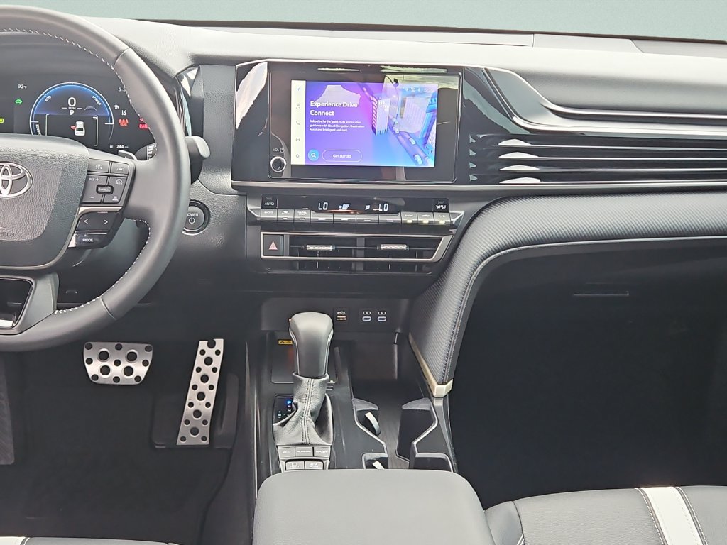 Certified 2026 Toyota Camry SE FWD image 15