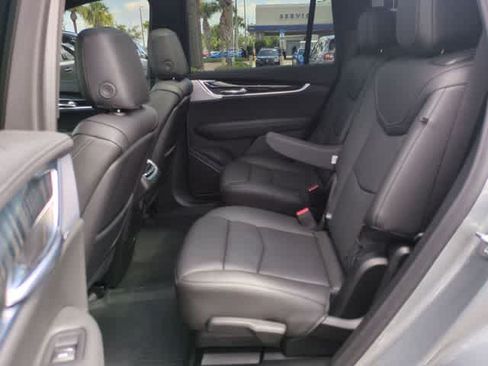 Used 2025 Cadillac XT6 Premium Luxury w/ LPO, Floor Liner Package FWD image 21