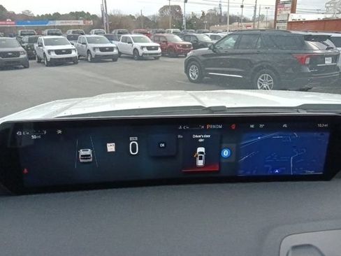 New 2025 Ford Expedition Active AWD/4WD image 21