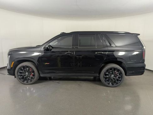 Used 2025 Cadillac Escalade V w/ LPO, ONYX Package AWD/4WD image 5