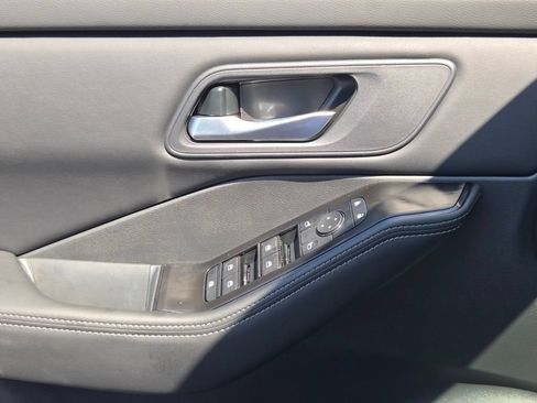 New 2026 Nissan Rogue SV FWD image 26