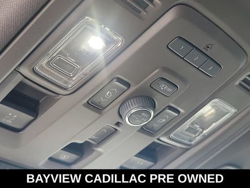 Used 2022 GMC Yukon XL Denali AWD/4WD image 36