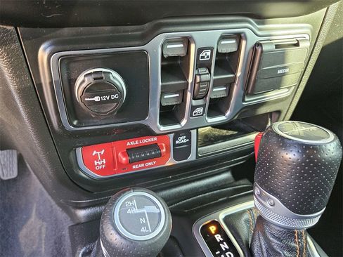 Used 2021 Jeep Gladiator Mojave image 19