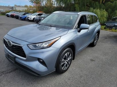 Used 2020 Toyota Highlander XLE