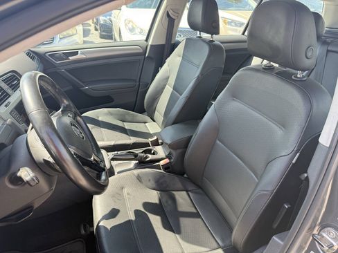 Used 2016 Volkswagen Golf Limited Edition FWD image 12
