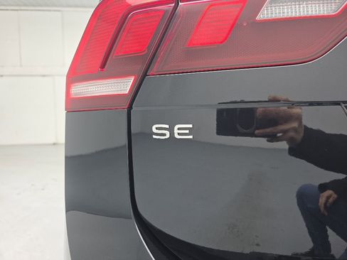 Used 2024 Volkswagen Tiguan SE R-Line AWD/4WD image 50