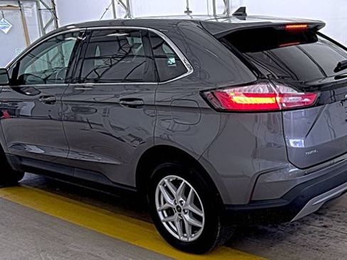 Used 2023 Ford Edge SEL w/ Convenience Package AWD/4WD image 9