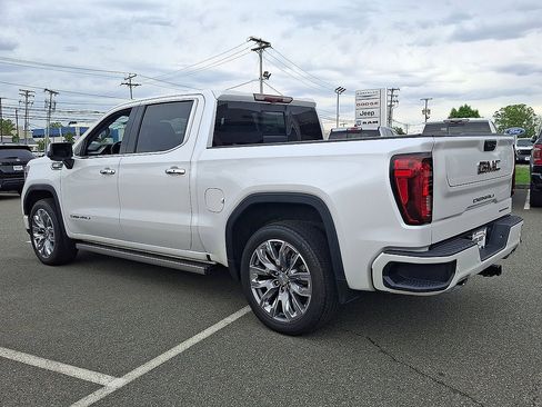 Used 2024 GMC Sierra 1500 Denali w/ Denali Reserve Package AWD/4WD image 3