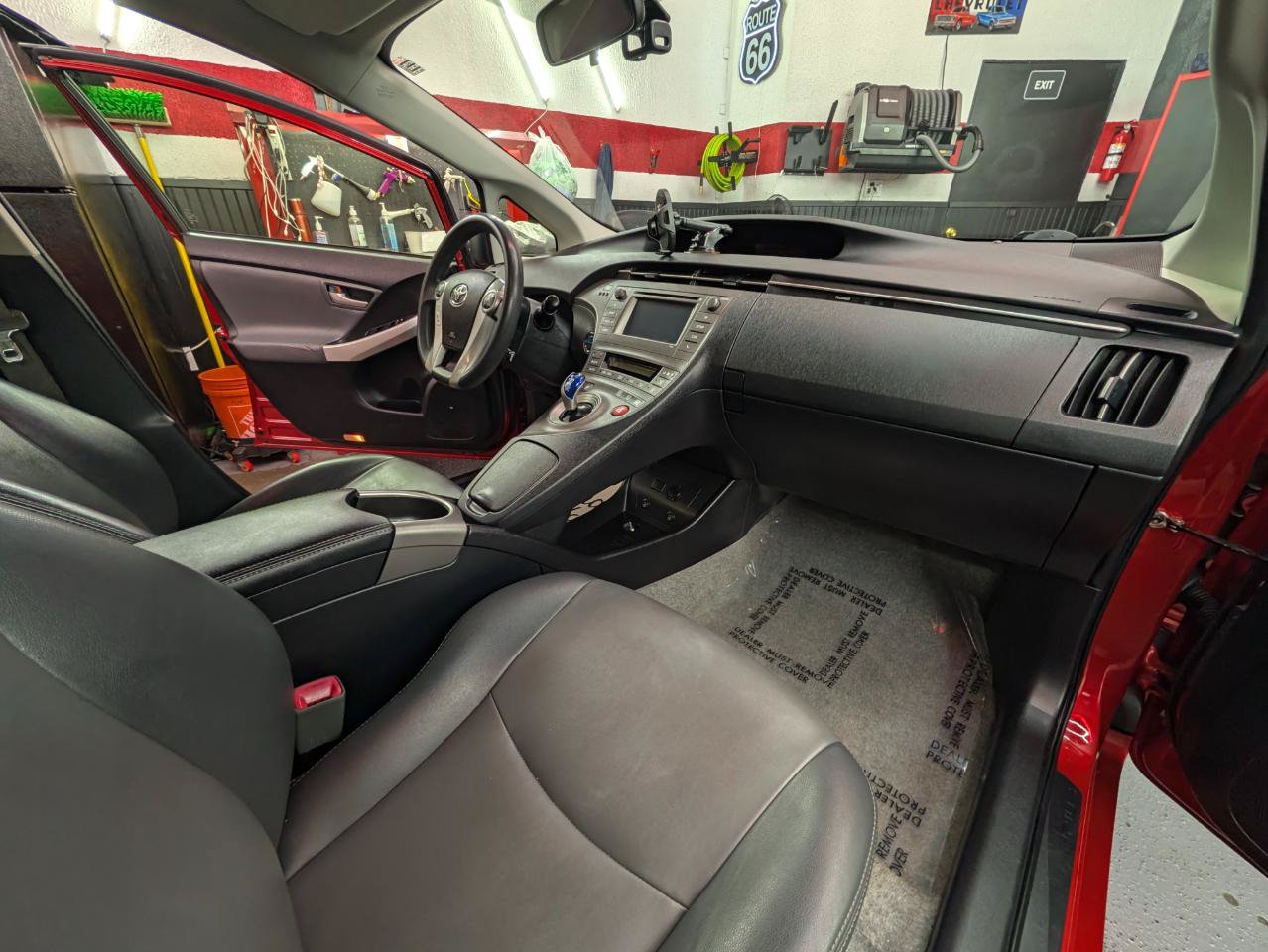 Used 2013 Toyota Prius Two FWD image 11
