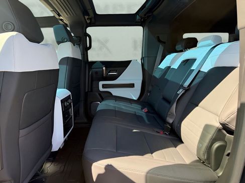 Used 2024 GMC Hummer EV 3X w/ Extreme Off-Road Package AWD/4WD image 12