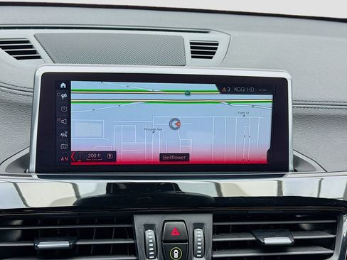 Used 2023 BMW X2 sDrive28i w/ Convenience Package image 9