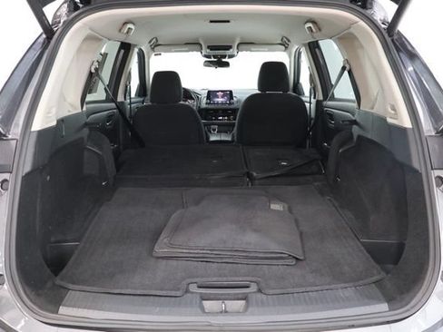 Used 2025 Nissan Rogue SV FWD image 34