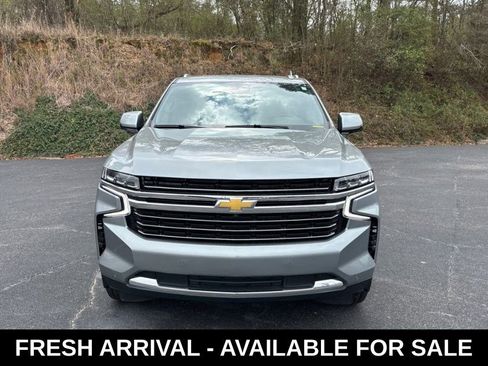 Used 2024 Chevrolet Tahoe LT w/ Luxury Package image 2