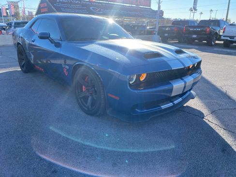 Used 2020 Dodge Challenger SRT Hellcat Redeye image 4