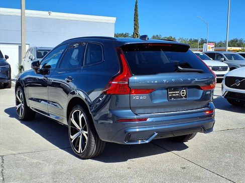 Certified 2023 Volvo XC60 B5 Ultimate w/ Climate Package image 5