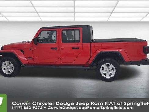 Used 2022 Jeep Gladiator Sport image 9