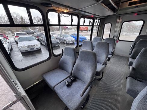 Used 2004 Chevrolet Express 3500 w/ RV Package.  Upfitter Option image 13