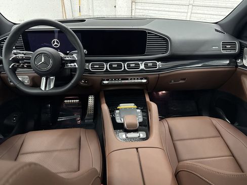 Used 2026 Mercedes-Benz GLS 450 4MATIC image 22