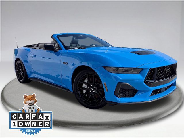 Used 2025 Ford Mustang GT Premium RWD image 2