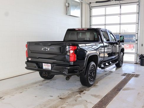 Used 2022 Chevrolet Silverado 3500 LTZ w/ LTZ Plus Package image 3