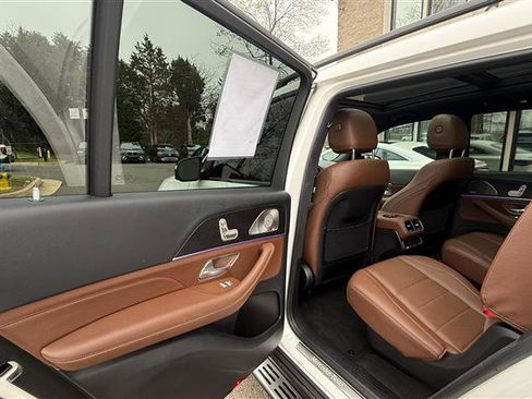 Used 2024 Mercedes-Benz GLS 450 4MATIC w/ AMG Line Exterior image 15