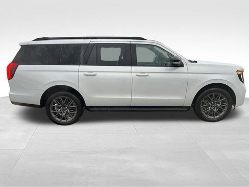 New 2026 Ford Expedition Max Platinum w/ Stealth Appearance Package image 9