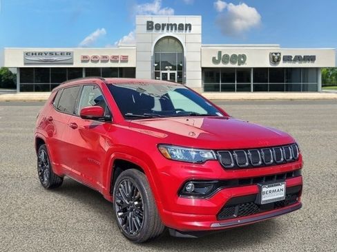 Certified 2022 Jeep Compass Limited AWD/4WD image 7
