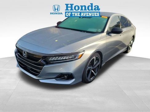 Used 2022 Honda Accord Sport image 3
