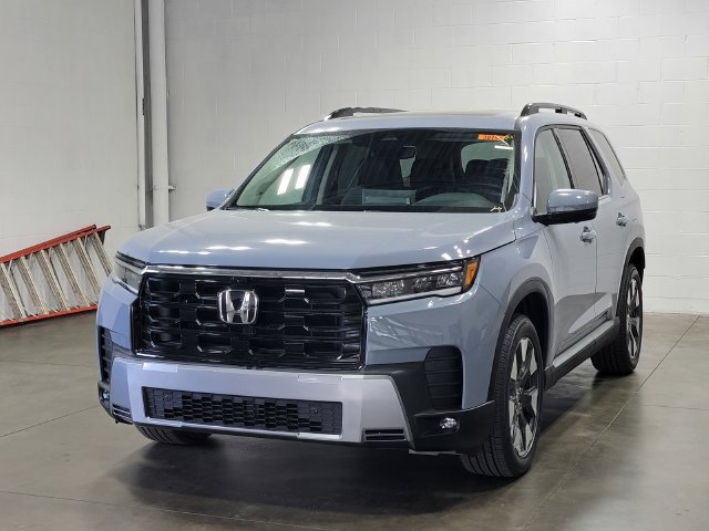 New 2026 Honda Pilot Touring image 2