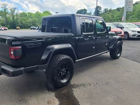 Used 2024 Jeep Gladiator Sport AWD/4WD image 6