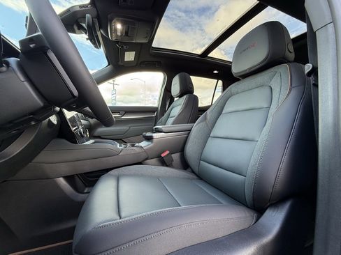 New 2026 GMC Terrain AT4 w/ Convenience Package III image 27