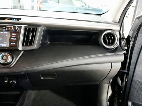 Used 2017 Toyota RAV4 LE image 23