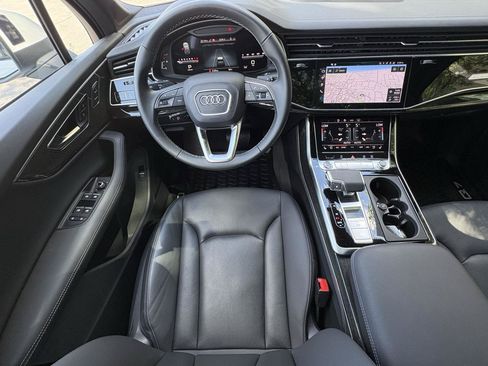 Used 2025 Audi Q7 3.0T Premium Plus w/ Premium Plus Package AWD/4WD image 3