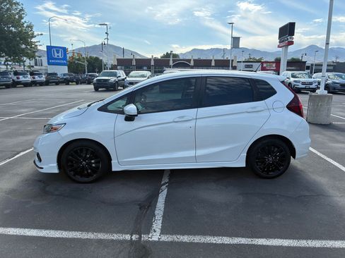 Used 2018 Honda Fit Sport image 9