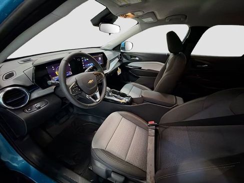 New 2026 Chevrolet Trax LT w/ Driver Confidence Package image 22