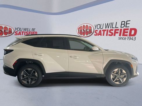 New 2026 Hyundai Tucson SE image 5