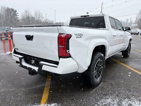 New 2025 Toyota Tacoma TRD Sport image 7