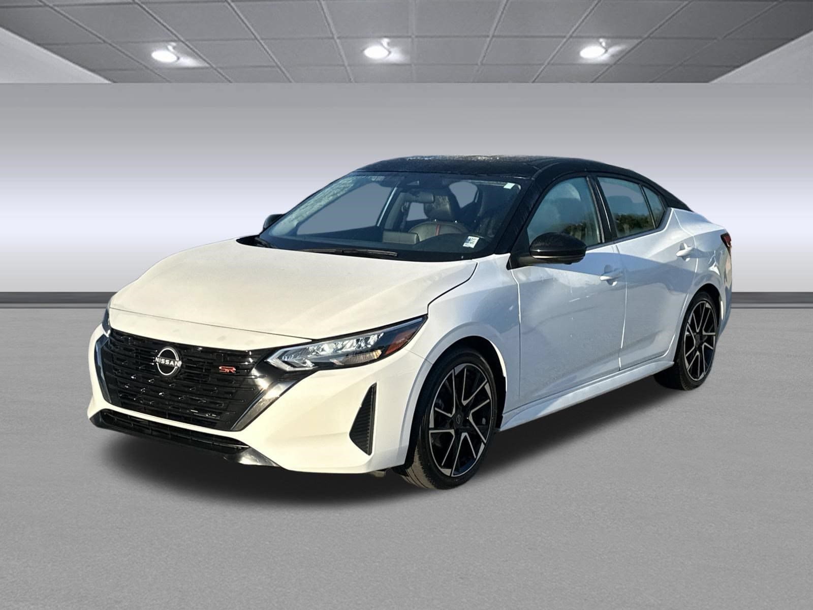 Used 2025 Nissan Sentra SR w/ SR Premium Package FWD image 7