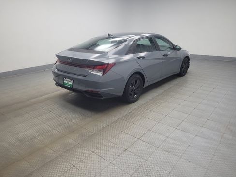 Used 2021 Hyundai Elantra SEL FWD image 10