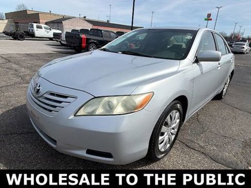 Used 2007 Toyota Camry LE FWD image 1