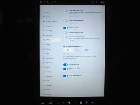 Used 2018 Tesla Model S AWD image 30